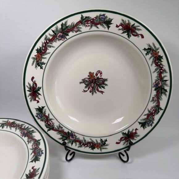 The Cellar O'Tannenbaum, 1 Large Rim Soup Bowl, Holly & Ribbon Border Christmas - Picture 1 of 14